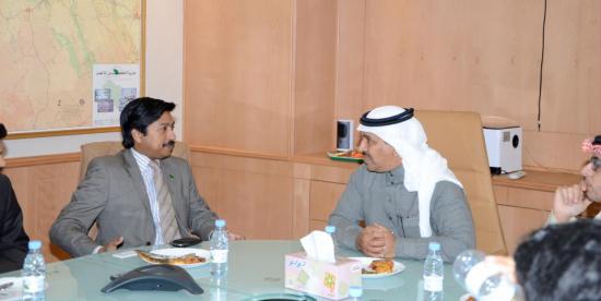 Bank staff at the Lulu Hypermarket
